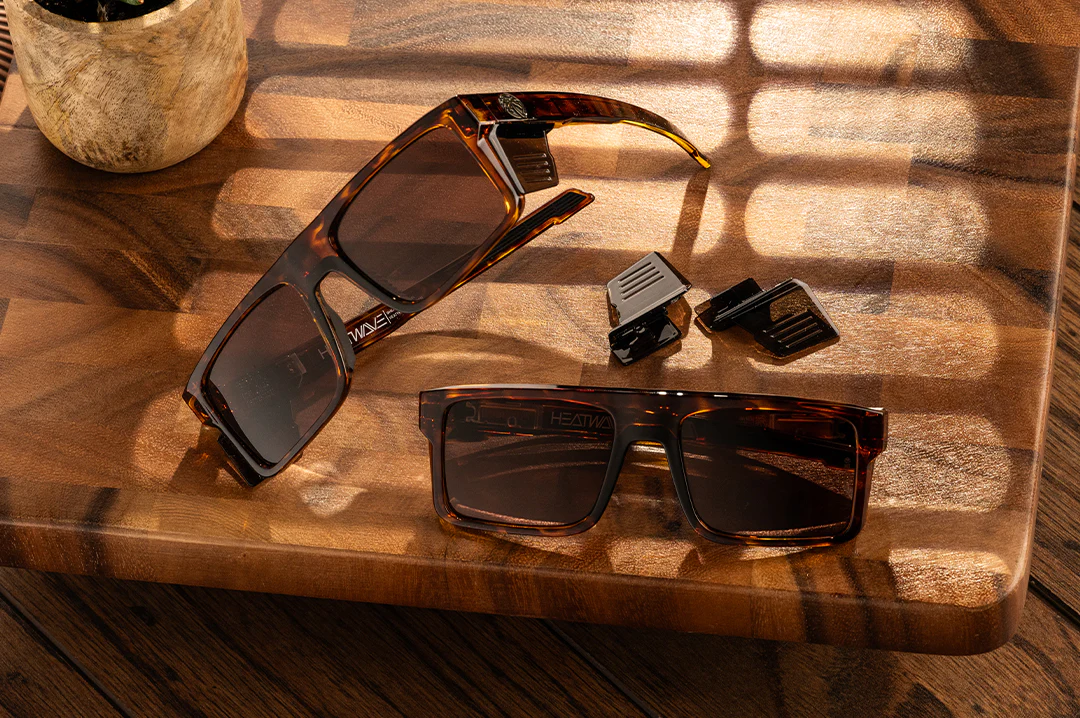 PERFORMANCE RAYTH SUNGLASSES: Tortoise - Image 2