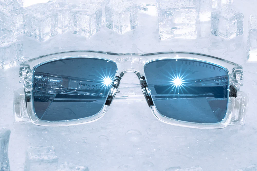 PERFORMANCE XL VISE SUNGLASSES: Arctic Photochromic - Image 2