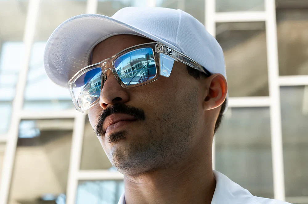 PERFORMANCE XL VISE SUNGLASSES: Arctic Photochromic - Image 3